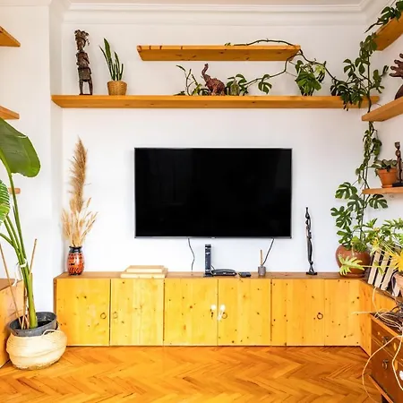 Apartment Flat W Balcony 10 Min To Toy Museum And Marmaray Istanbul