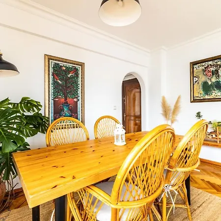 Flat W Balcony 10 Min To Toy Museum And Marmaray *