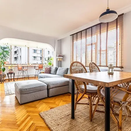 Flat W Balcony 10 Min To Toy Museum And Marmaray Istanbul
